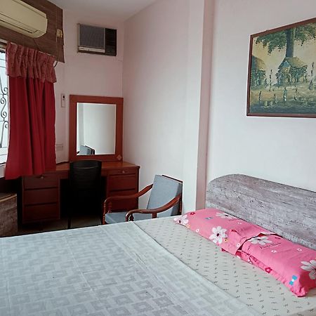 New Budget Inn Hotel Chukai Exteriér fotografie